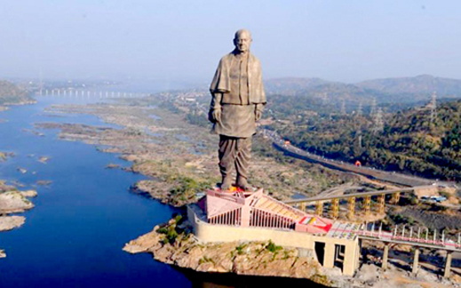 best hotels near statue of unity